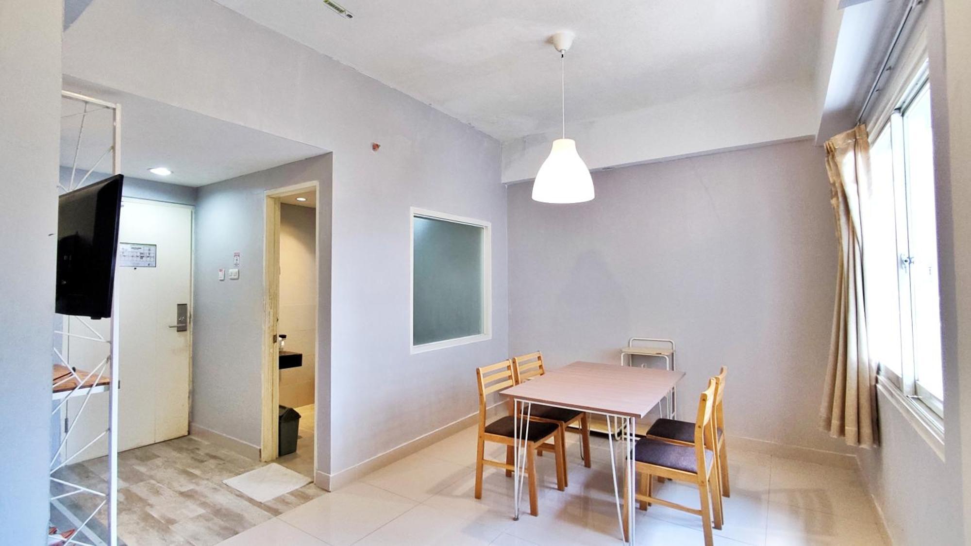 Tuban  Votel Hotel Charis Tuban מראה חיצוני תמונה